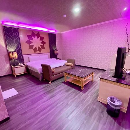Huang Xing Motel Pingtung Dış mekan fotoğraf