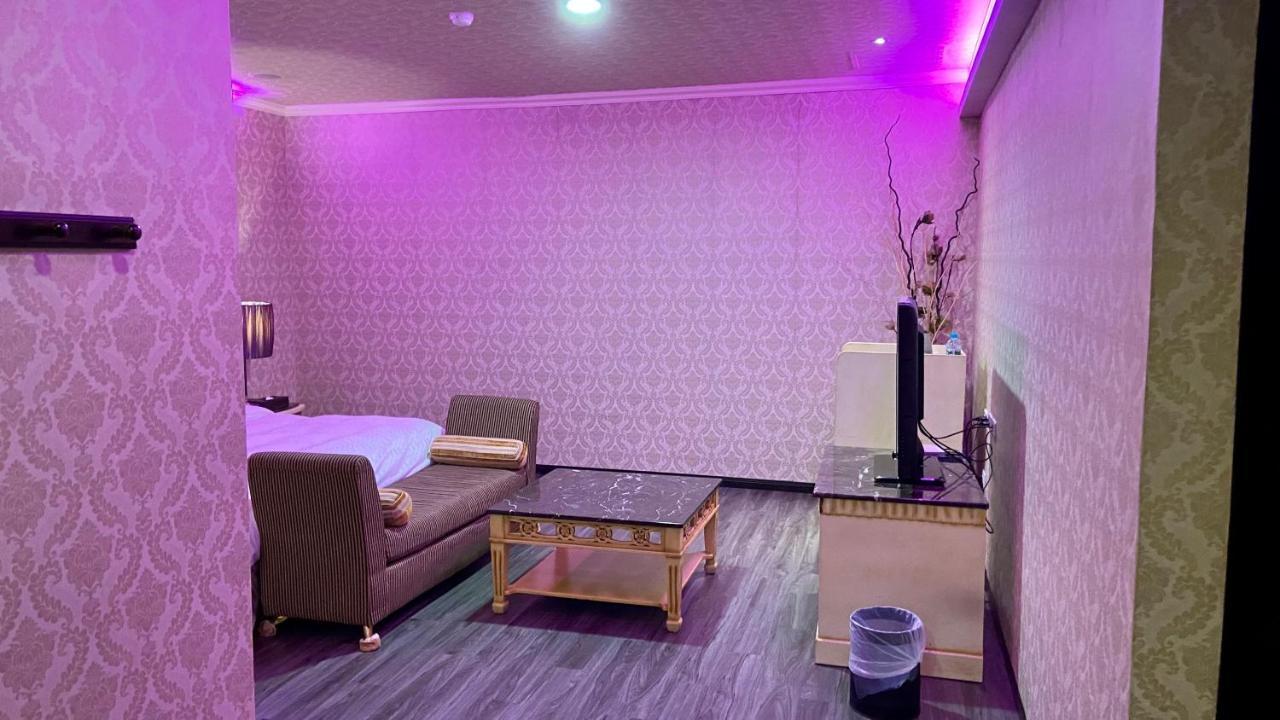 Huang Xing Motel Pingtung Dış mekan fotoğraf