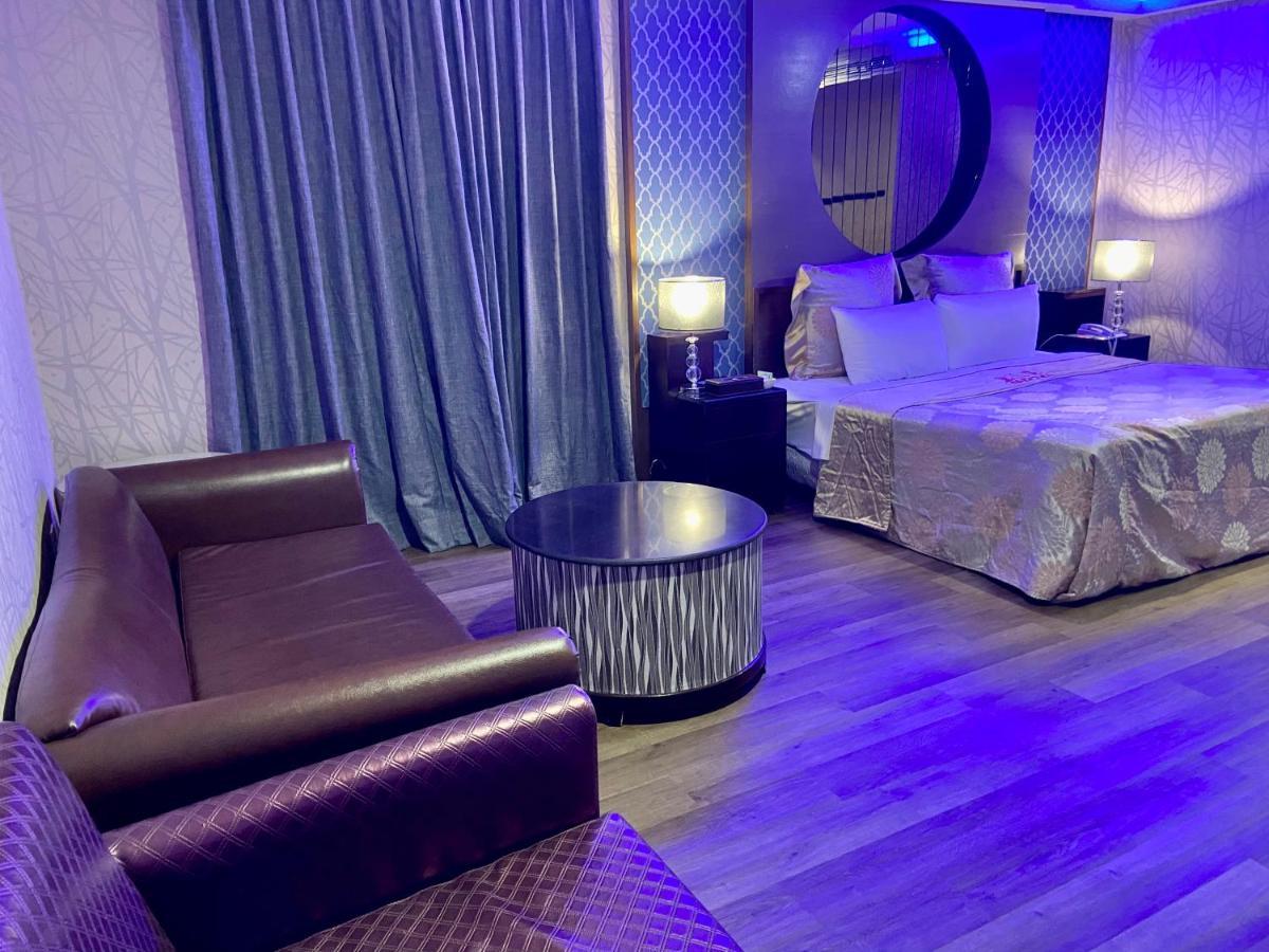 Huang Xing Motel Pingtung Dış mekan fotoğraf