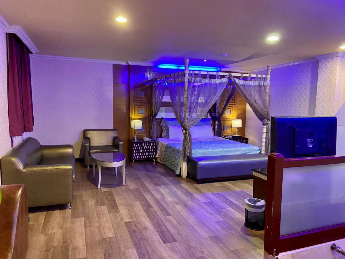 Huang Xing Motel Pingtung Dış mekan fotoğraf