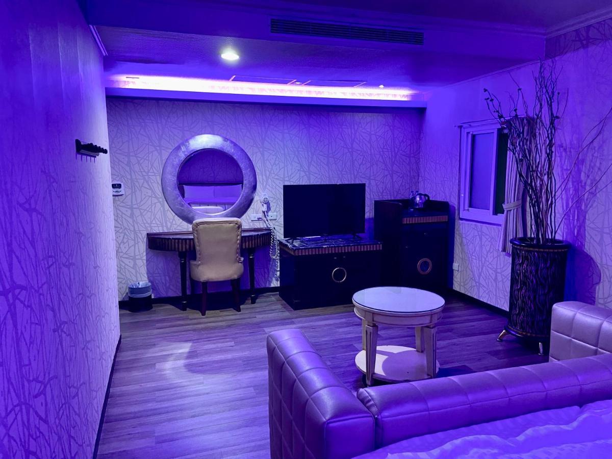 Huang Xing Motel Pingtung Dış mekan fotoğraf