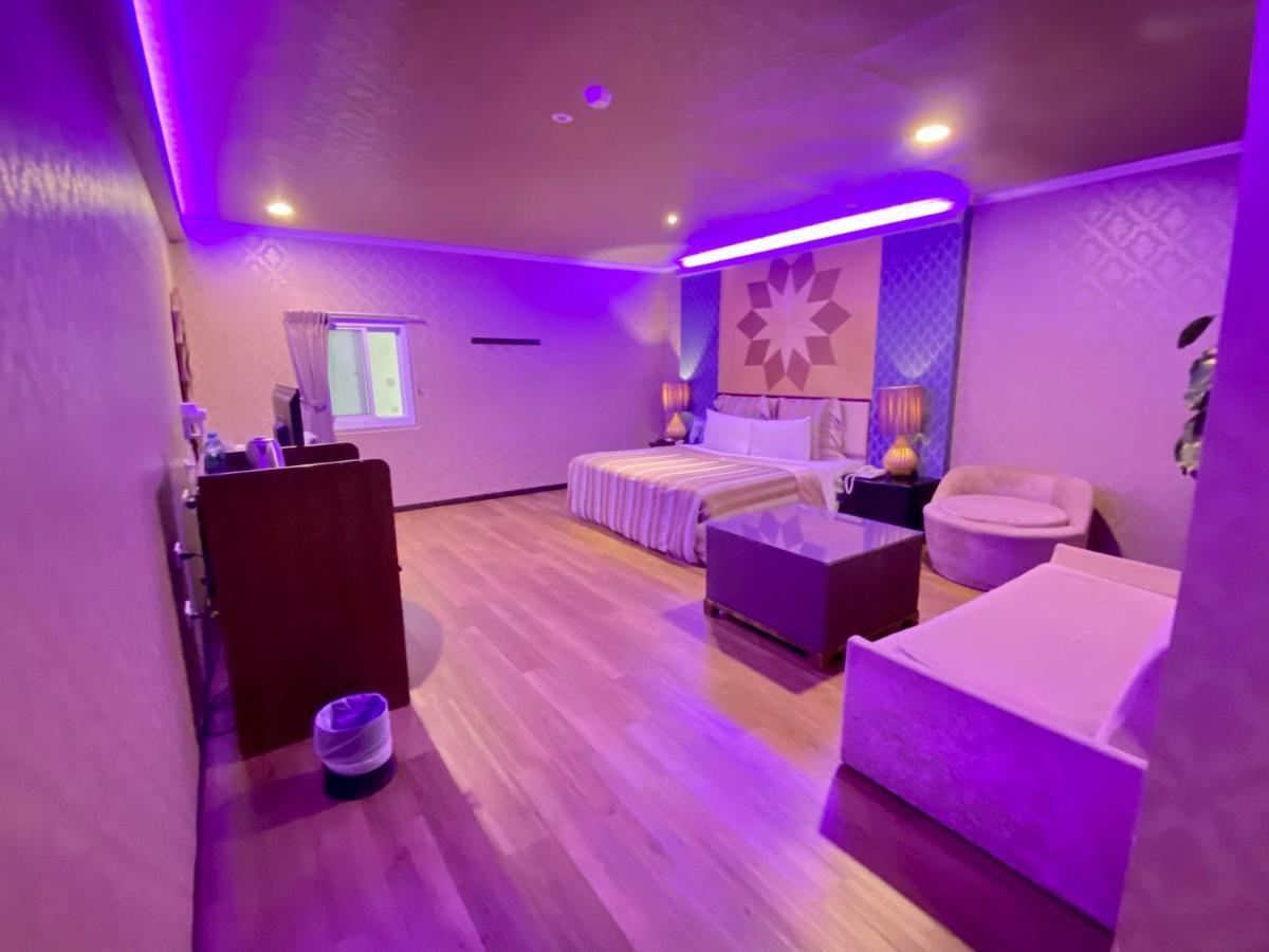 Huang Xing Motel Pingtung Dış mekan fotoğraf