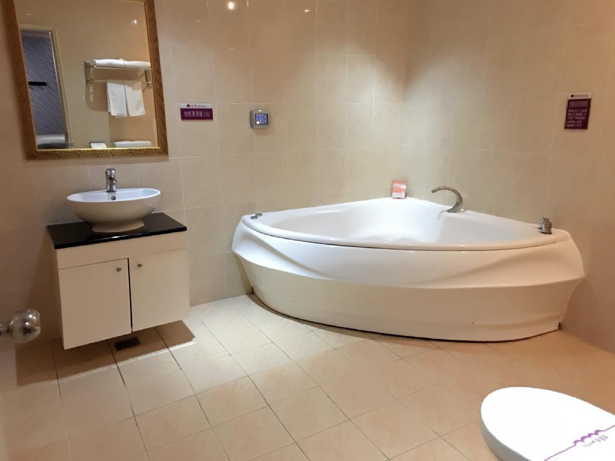 Huang Xing Motel Pingtung Dış mekan fotoğraf