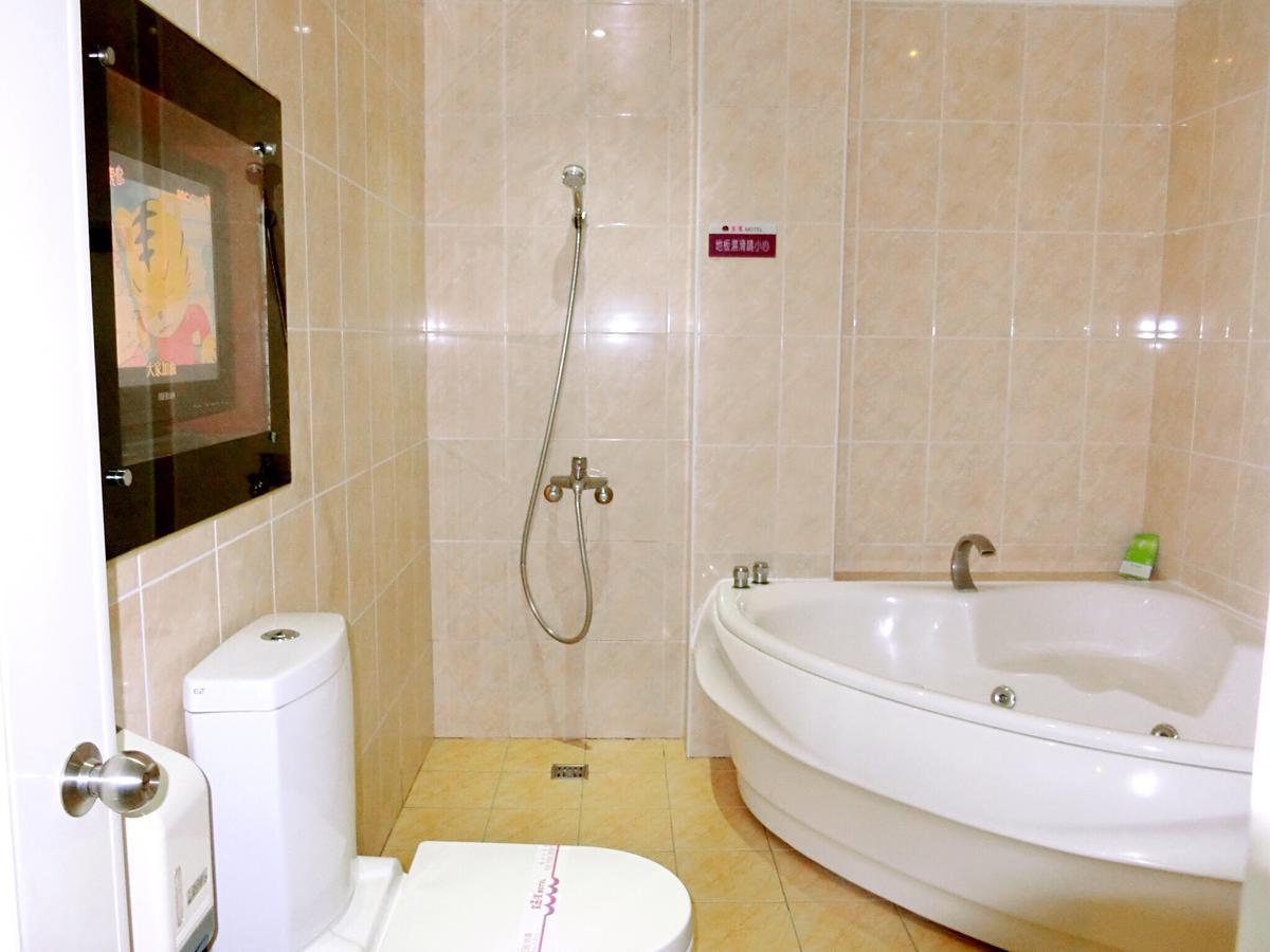 Huang Xing Motel Pingtung Dış mekan fotoğraf